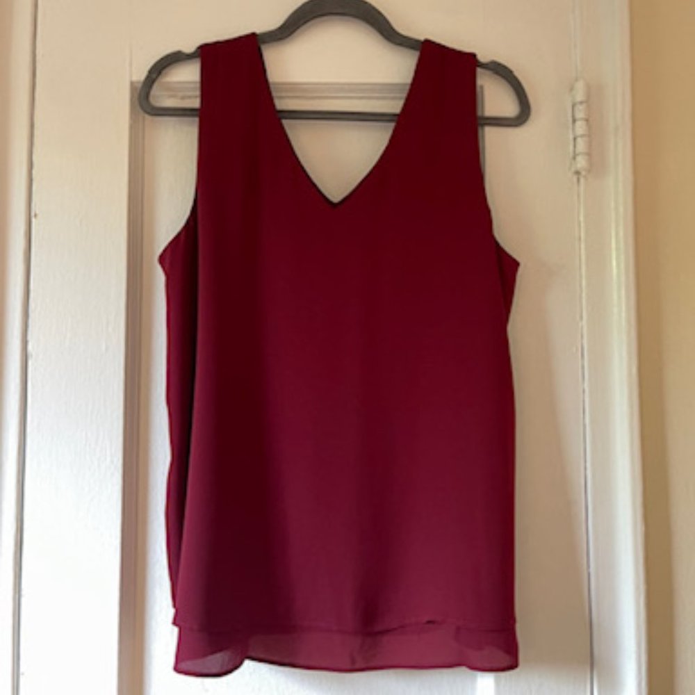 NWT - Ann Taylor Factory V-Neck Sleeveless Top - Size Medium
